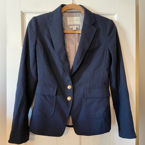 Banana Republic Jackets & Blazers - Banana Republic Navy blazer
